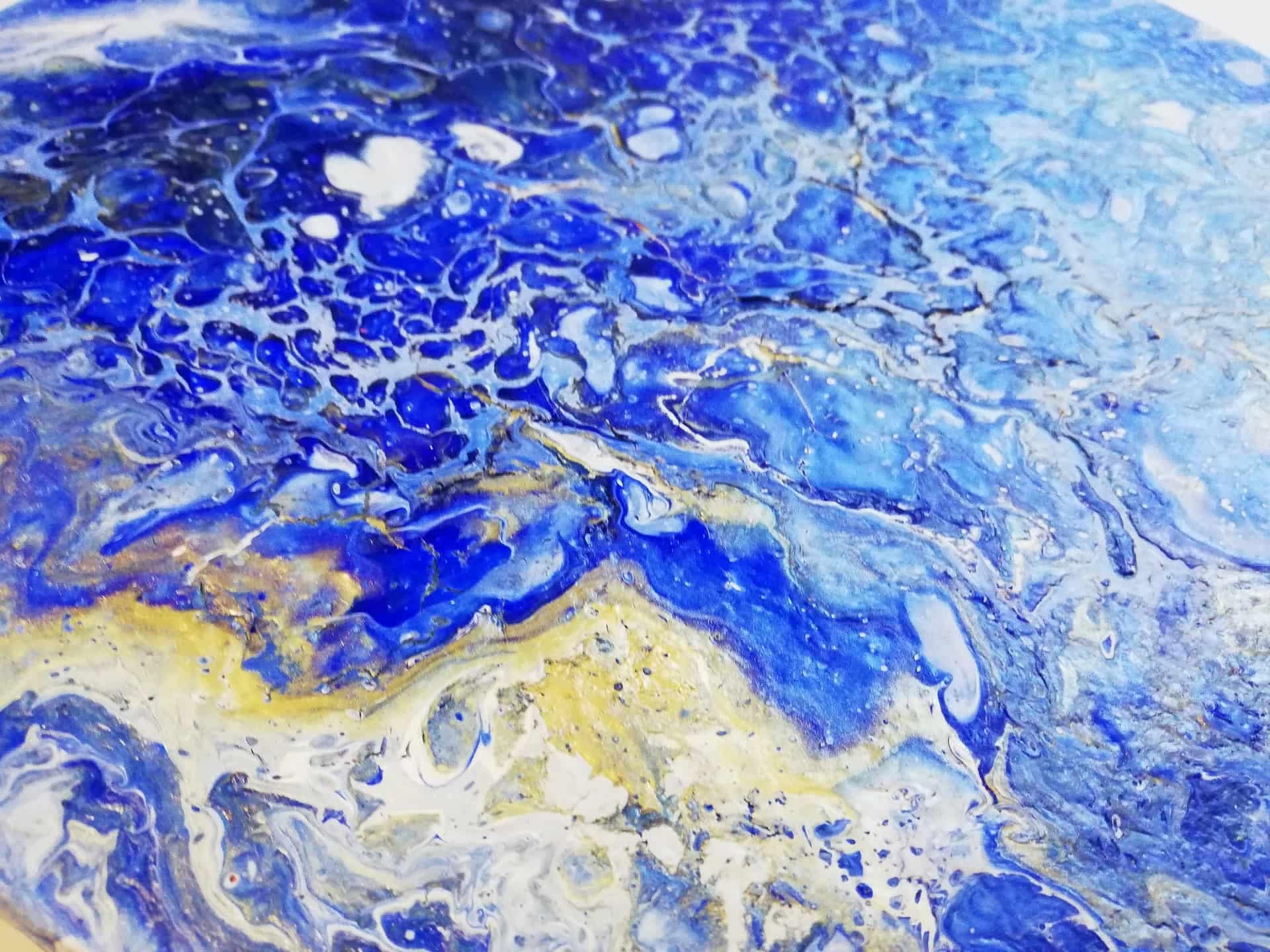 abstract pouring painting